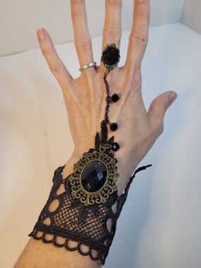 Victorian Black Lace Bracelet Ring with Antique Gold Tone Filigree